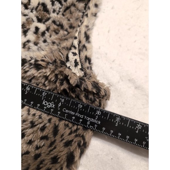 Coldwater Creek Snow Leopard Faux Fur Button Up Vest Women's Size M - Picture 5 of 7